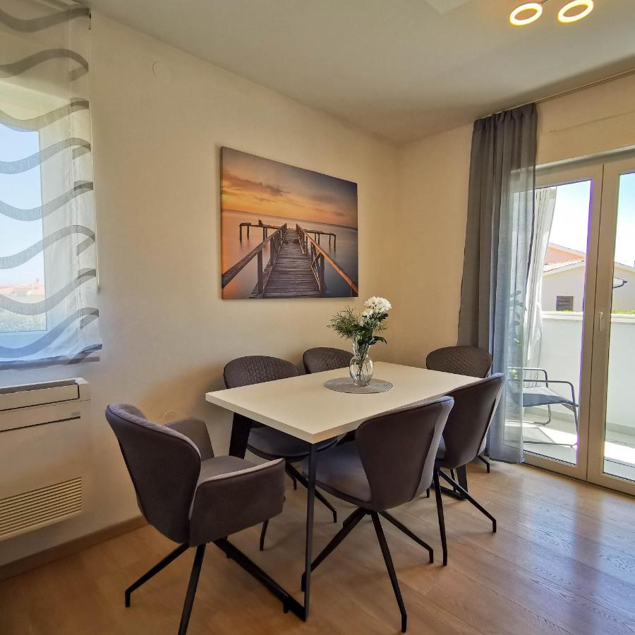 Apartment Liznjan Bagian luar foto